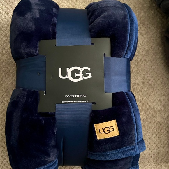 UGG Bedding Ugg Coco Throw Blanket Poshmark